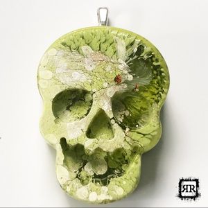 SALE🖤 Halloween Skull Necklace Charm/Keychain